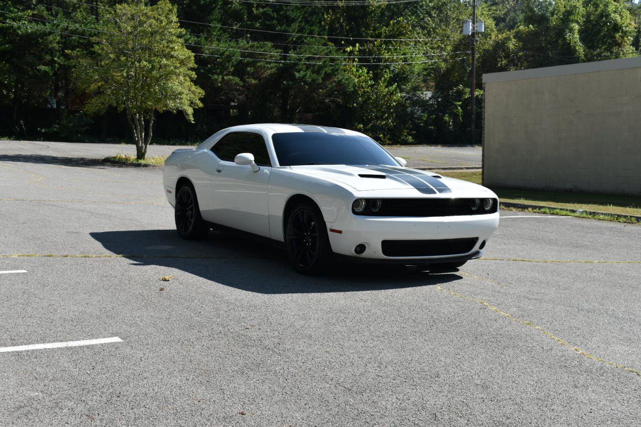 Used 2016 Dodge Challenger SXT w/ Blacktop Package RWD image 9