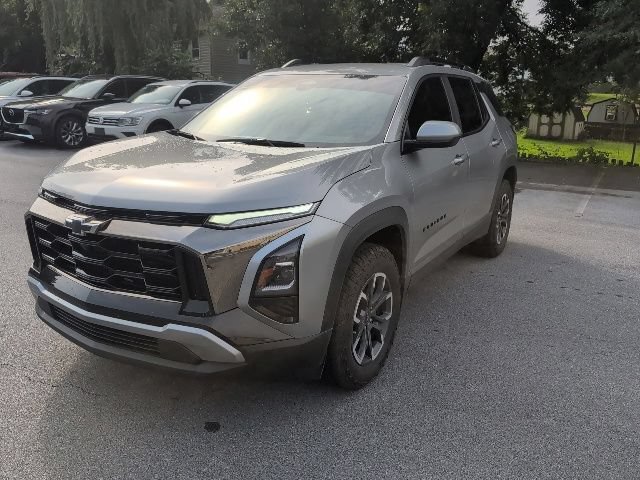 Used 2026 Chevrolet Equinox ACTIV w/ Convenience Package III AWD/4WD image 3