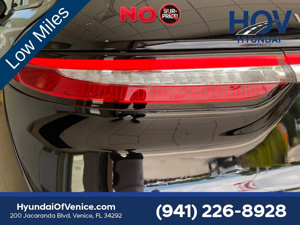Used 2023 Lincoln Corsair Reserve w/ Equipment Group 201A AWD/4WD image 17
