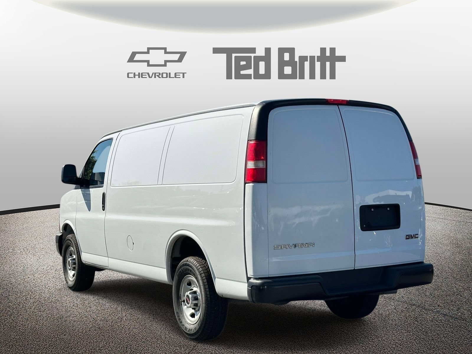 Used 2024 GMC Savana 2500 w/ Driver Convenience Package RWD image 6