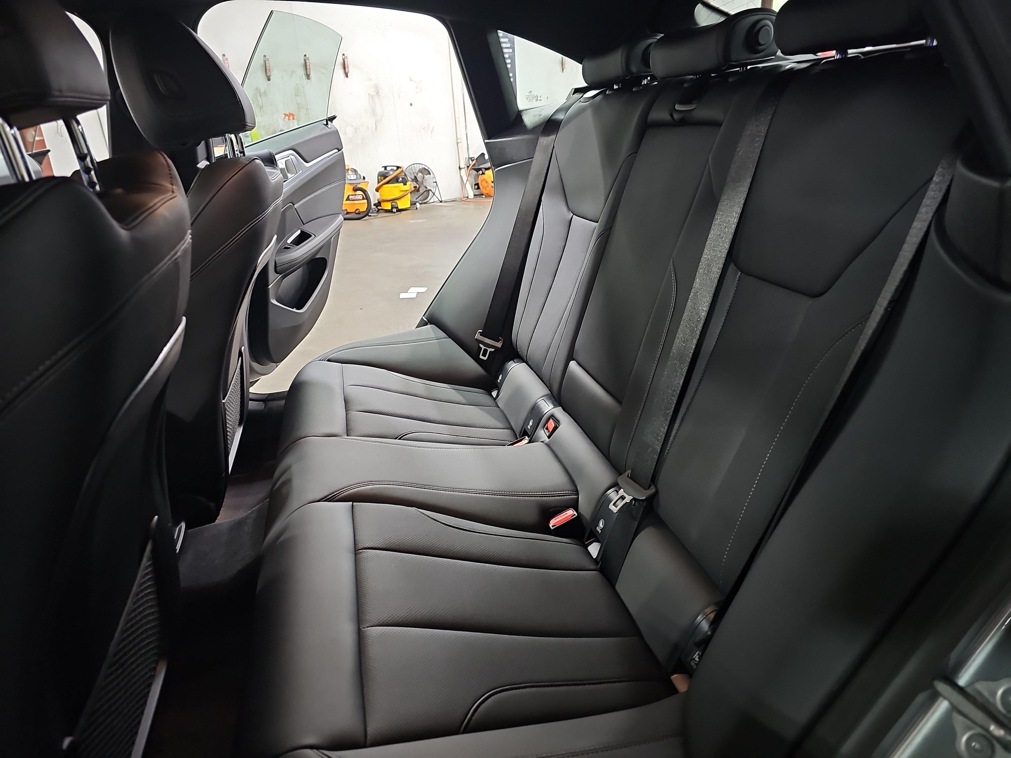 Used 2024 BMW i4 eDrive35 w/ Premium Package RWD image 14