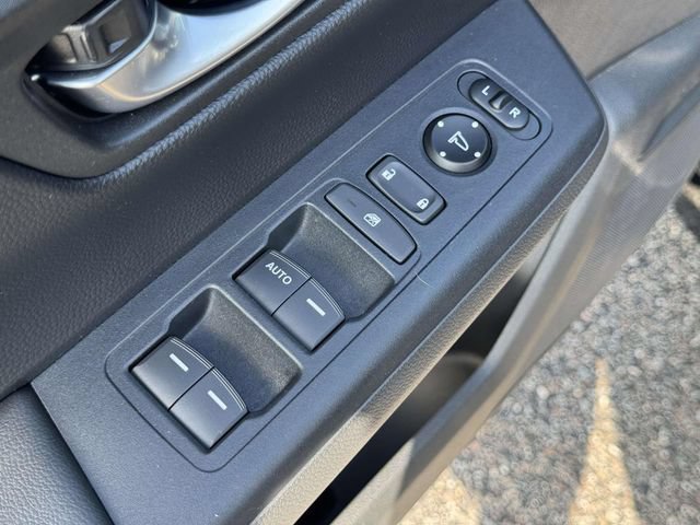 Used 2024 Honda CR-V LX image 16