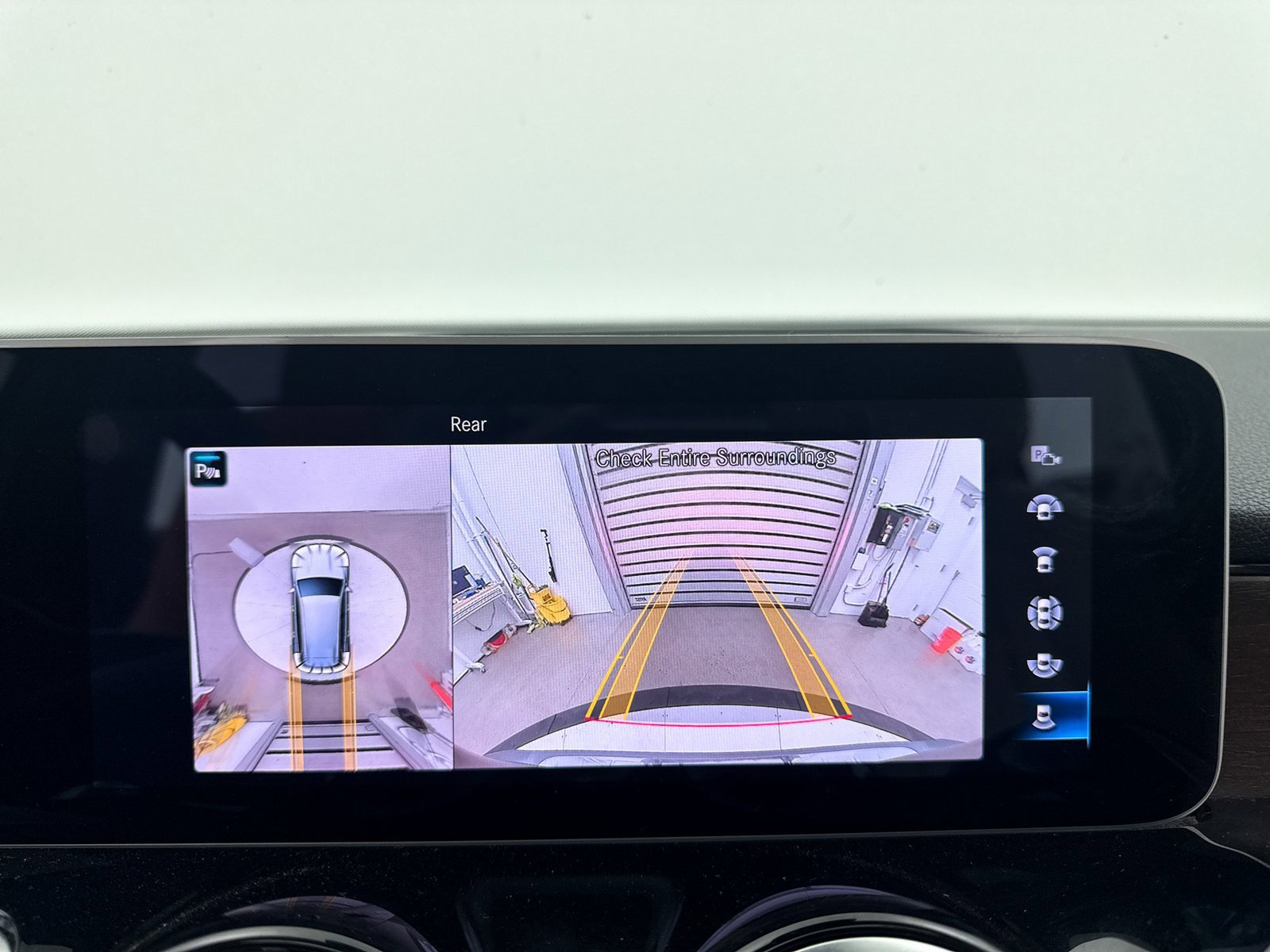 Used 2021 Mercedes-Benz GLB 250 4MATIC image 9