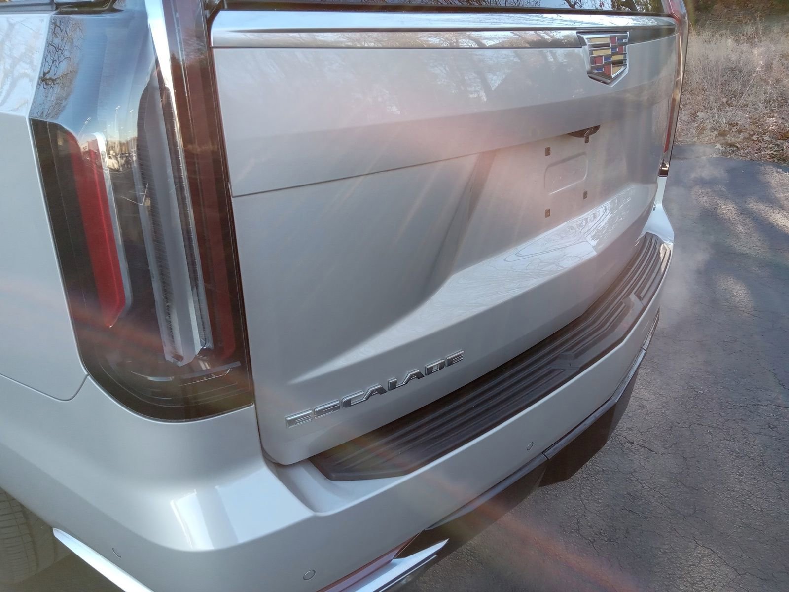 Used 2021 Cadillac Escalade ESV Premium Luxury image 8