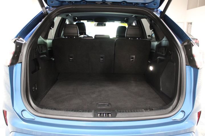 Used 2020 Ford Edge ST w/ Cold Weather Package image 39