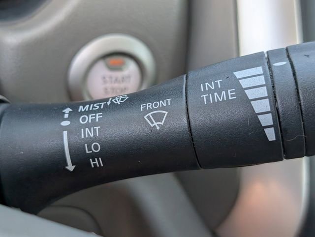 Used 2014 Nissan Versa SL image 23