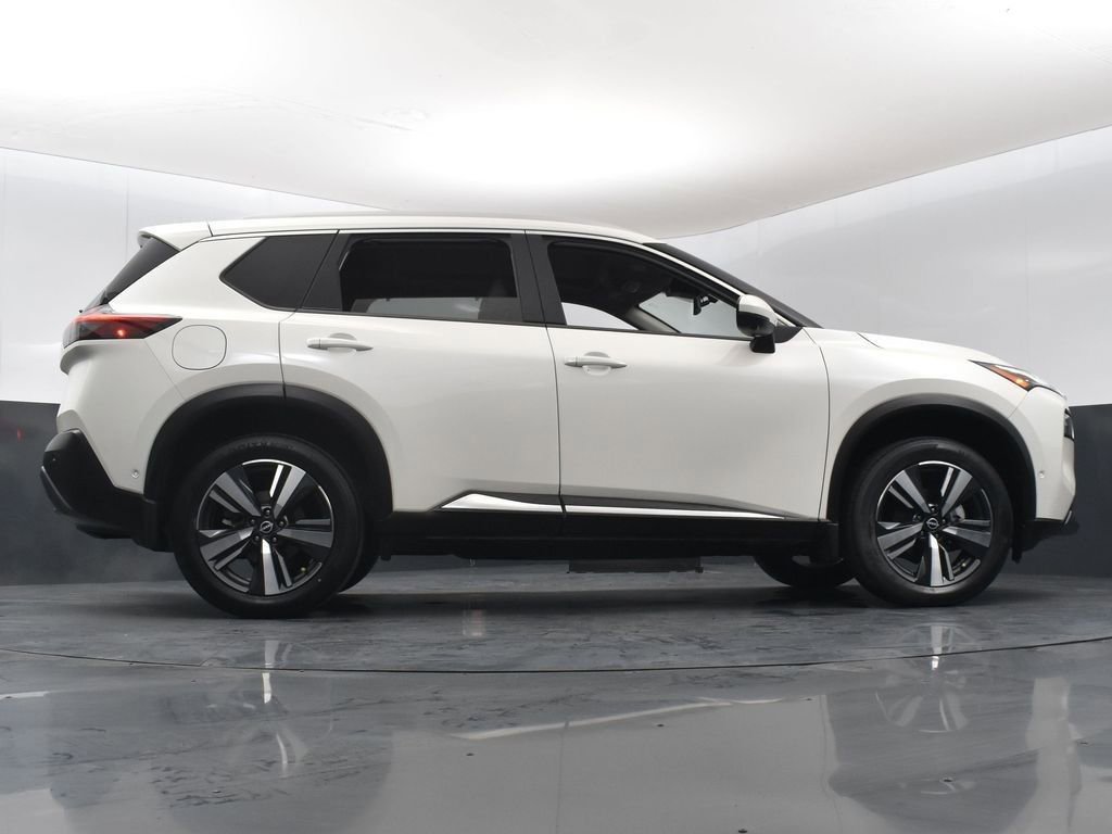 Used 2023 Nissan Rogue SL w/ SL Premium Package image 44