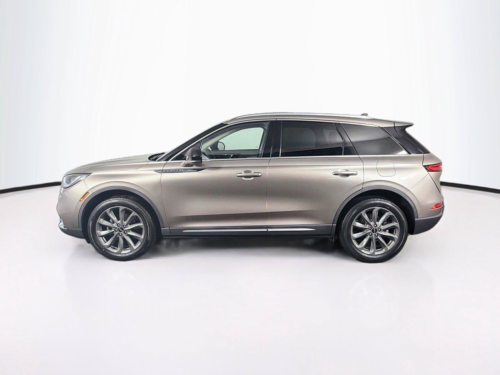 Used 2021 Lincoln Corsair AWD w/ Premium Package image 8