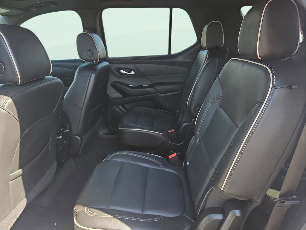 Used 2023 Chevrolet Traverse Premier w/ Redline Edition FWD image 10