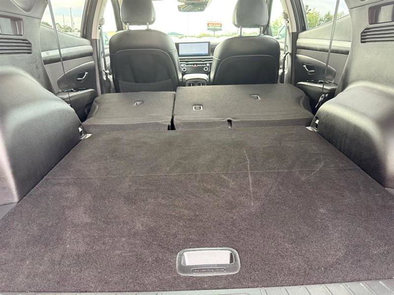 Used 2025 Hyundai Tucson Limited image 14