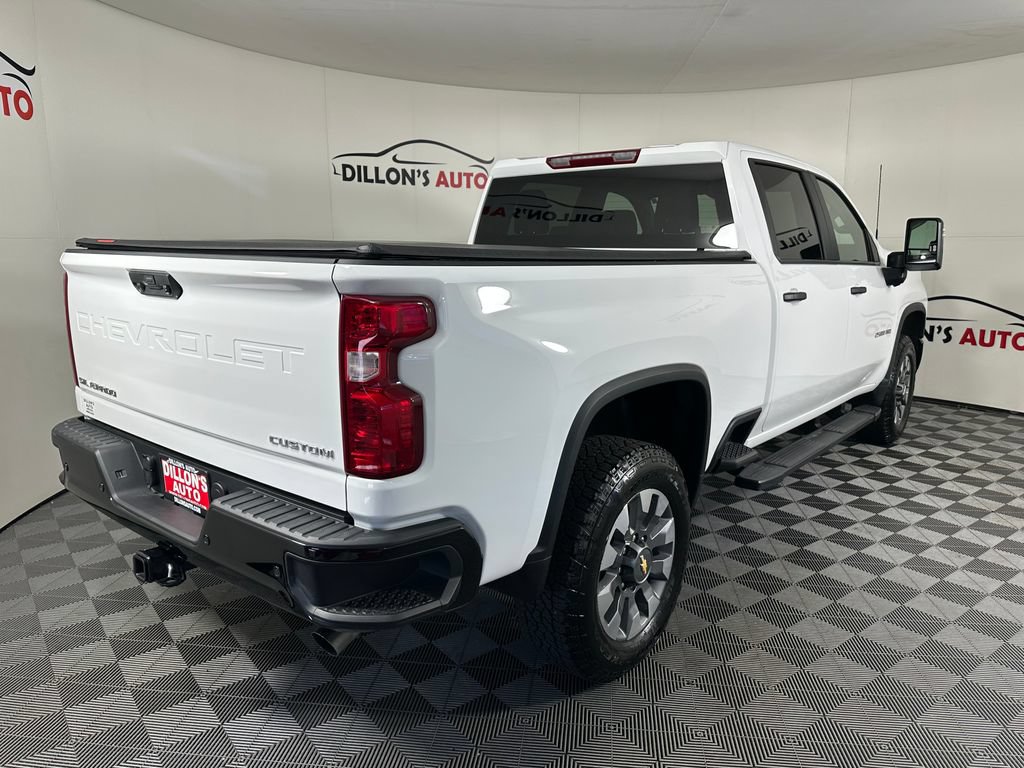 Used 2024 Chevrolet Silverado 2500 Custom w/ Custom Value Package AWD/4WD image 8
