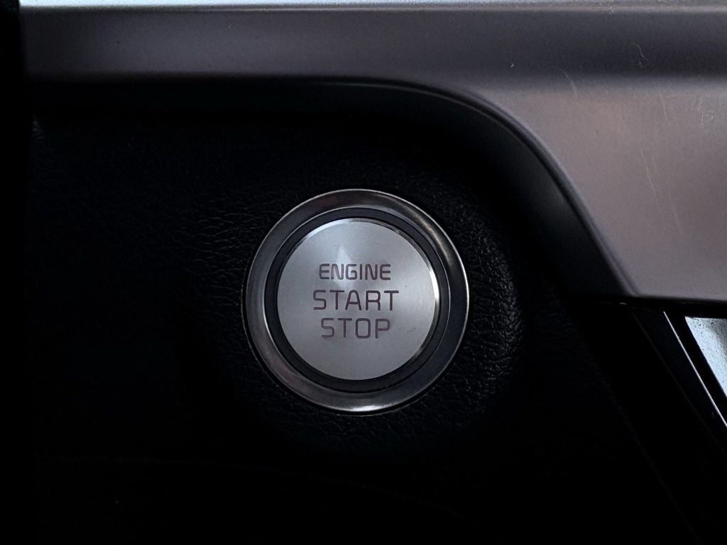 Used 2023 Kia Telluride LX AWD/4WD image 26
