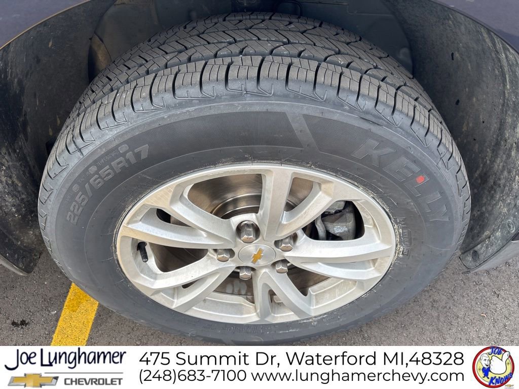 Used 2017 Chevrolet Equinox LT w/ Convenience Package FWD image 9