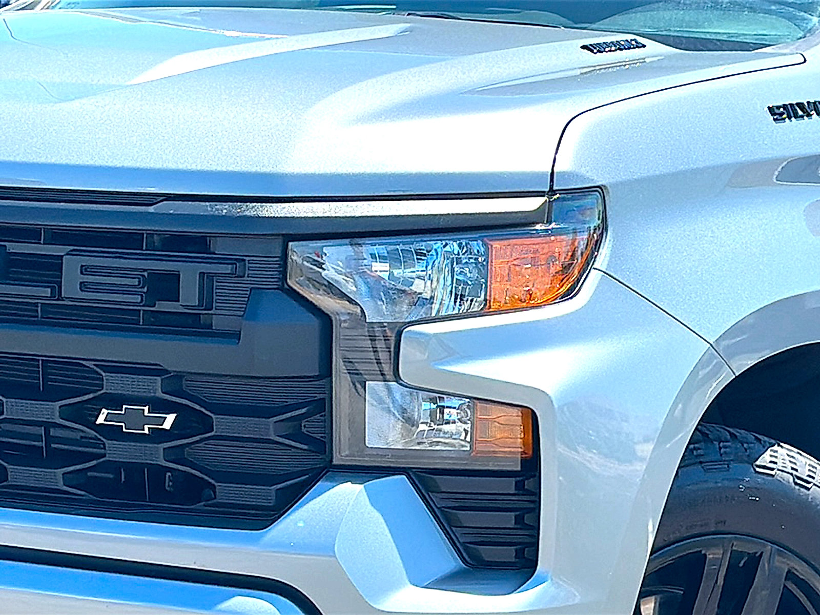 Used 2025 Chevrolet Silverado 1500 Custom w/ Turbomax Blackout Package RWD image 4