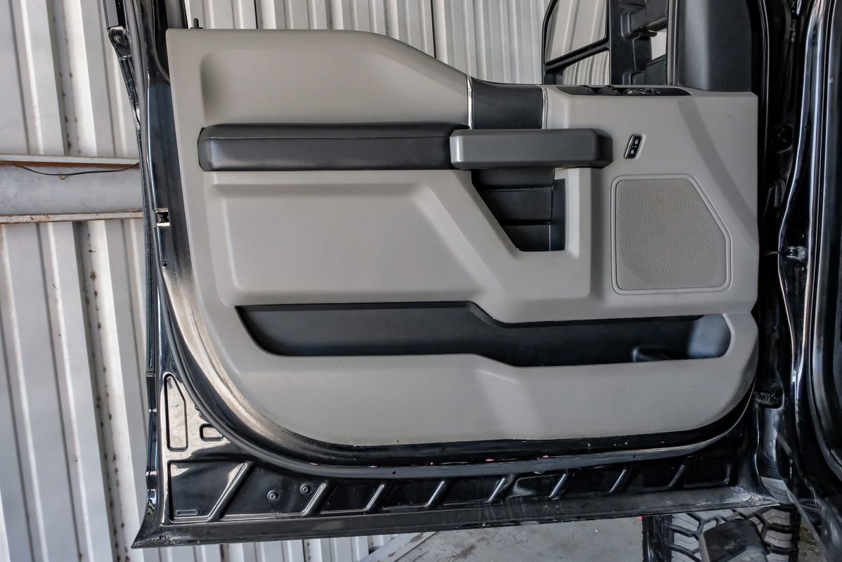 Used 2017 Ford F250 XLT w/ XLT Value Package image 42