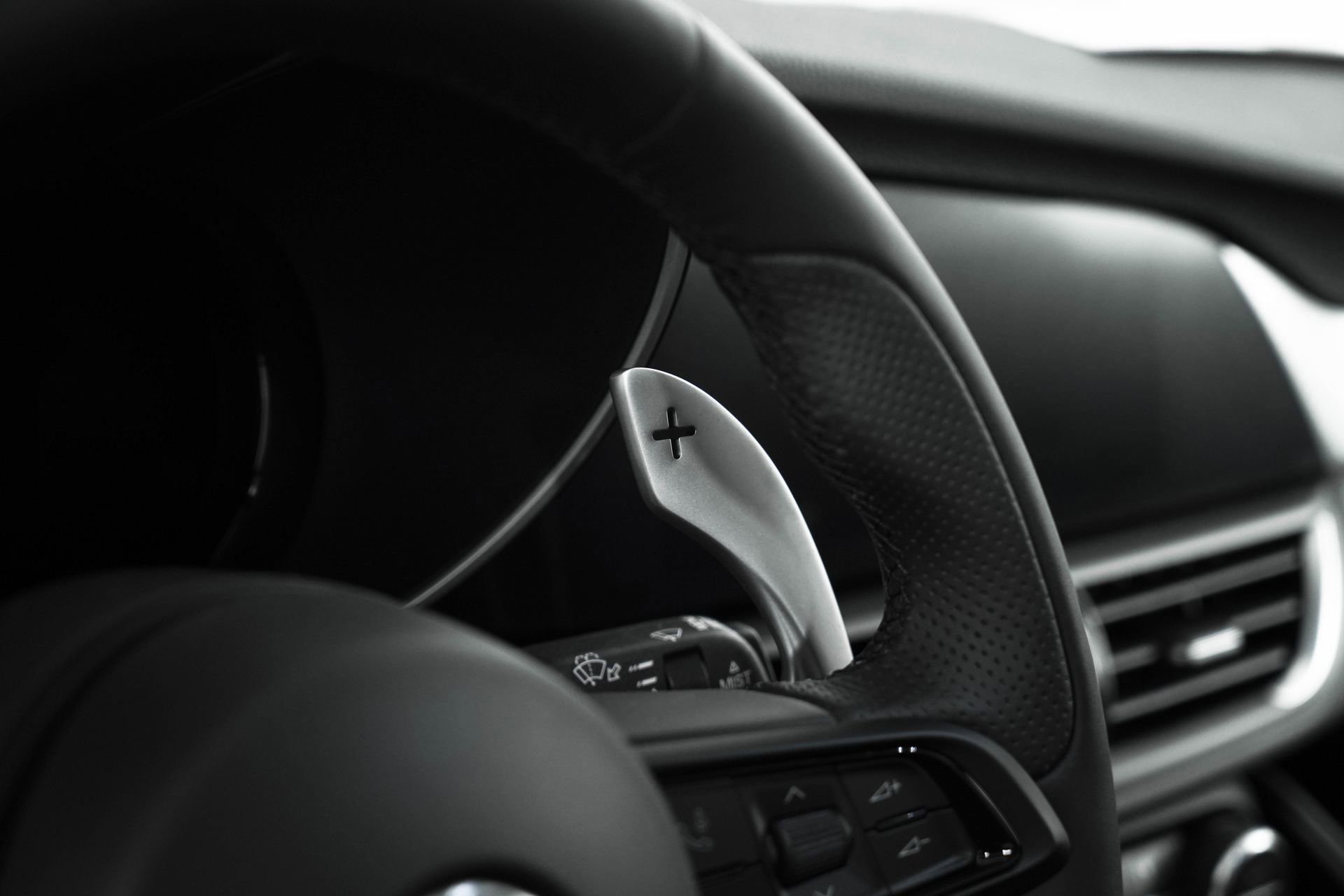 New 2025 Alfa Romeo Giulia w/ Veloce Package Rwd image 36