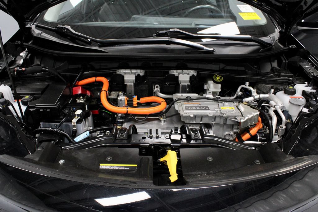 Certified 2023 Nissan Ariya AWD image 17