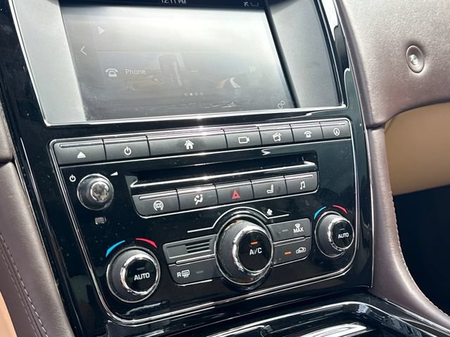 Used 2017 Jaguar XJ L Portfolio AWD/4WD image 19