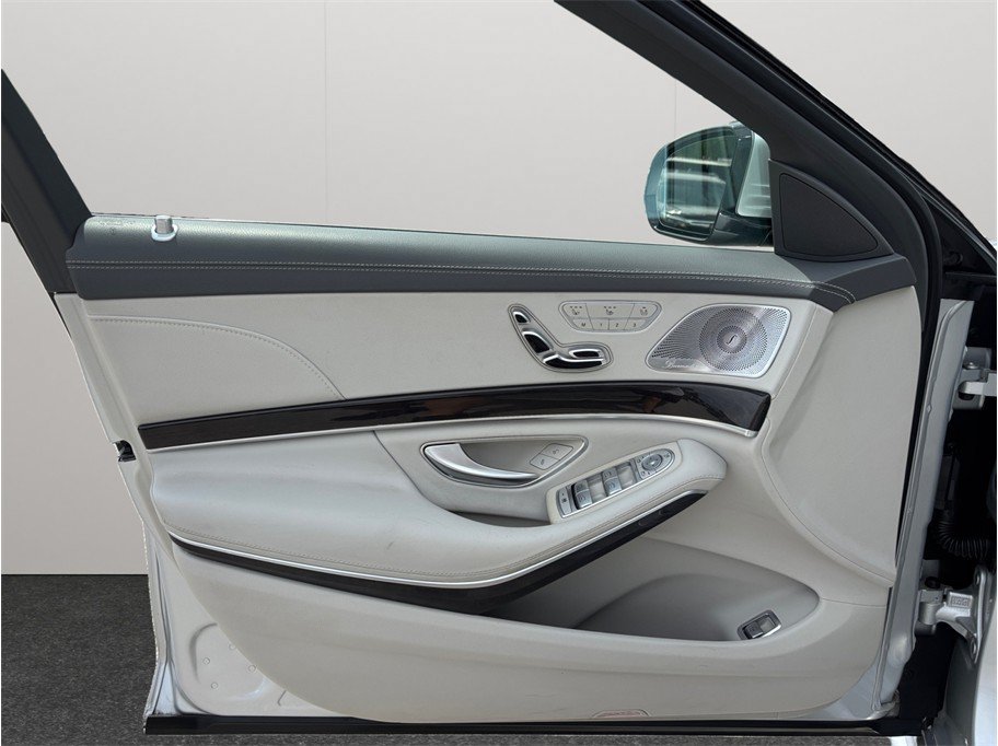 Used 2016 Mercedes-Benz S 63 AMG 4MATIC Sedan image 25