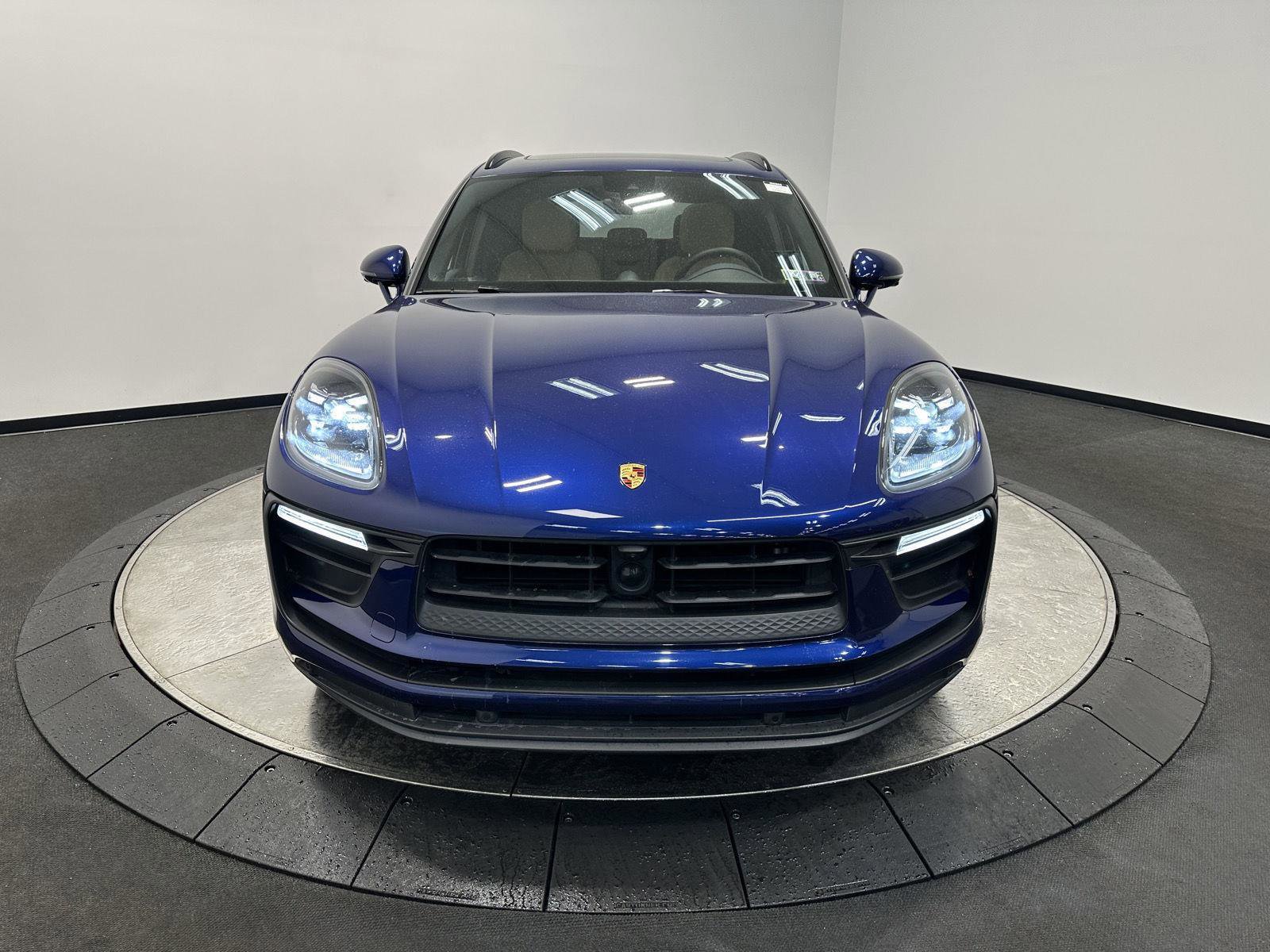 Certified 2026 Porsche Macan AWD/4WD image 10