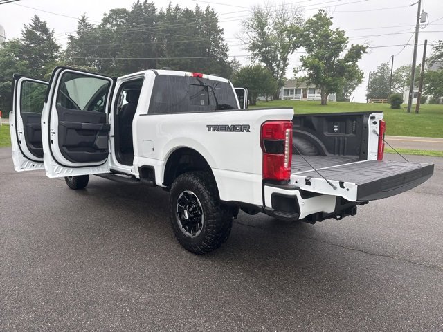 New 2025 Ford F350 Lariat w/ Lariat Ultimate Package image 30