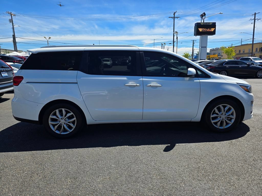 Used 2020 Kia Sedona EX FWD image 5