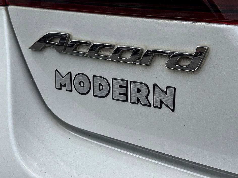 Used 2017 Honda Accord EX-L image 25