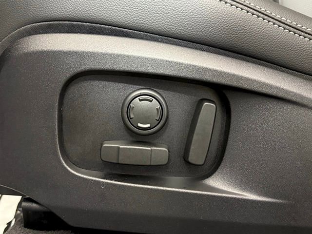 New 2026 Jaguar F-PACE R-Dynamic S image 31