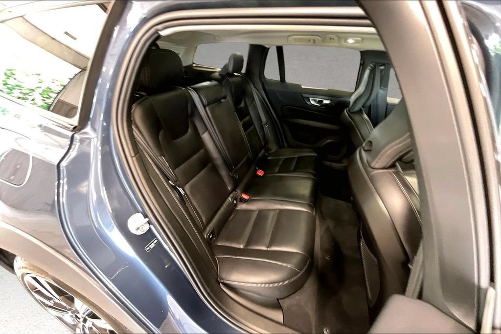 Certified 2025 Volvo V60 B5 Cross Country Ultra AWD/4WD image 26