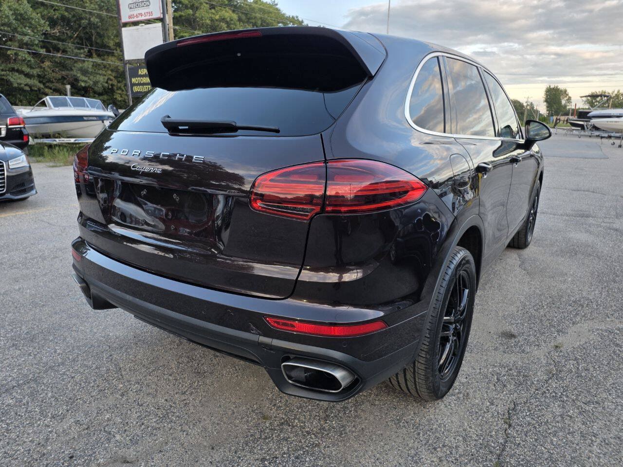 Used 2016 Porsche Cayenne AWD/4WD image 9