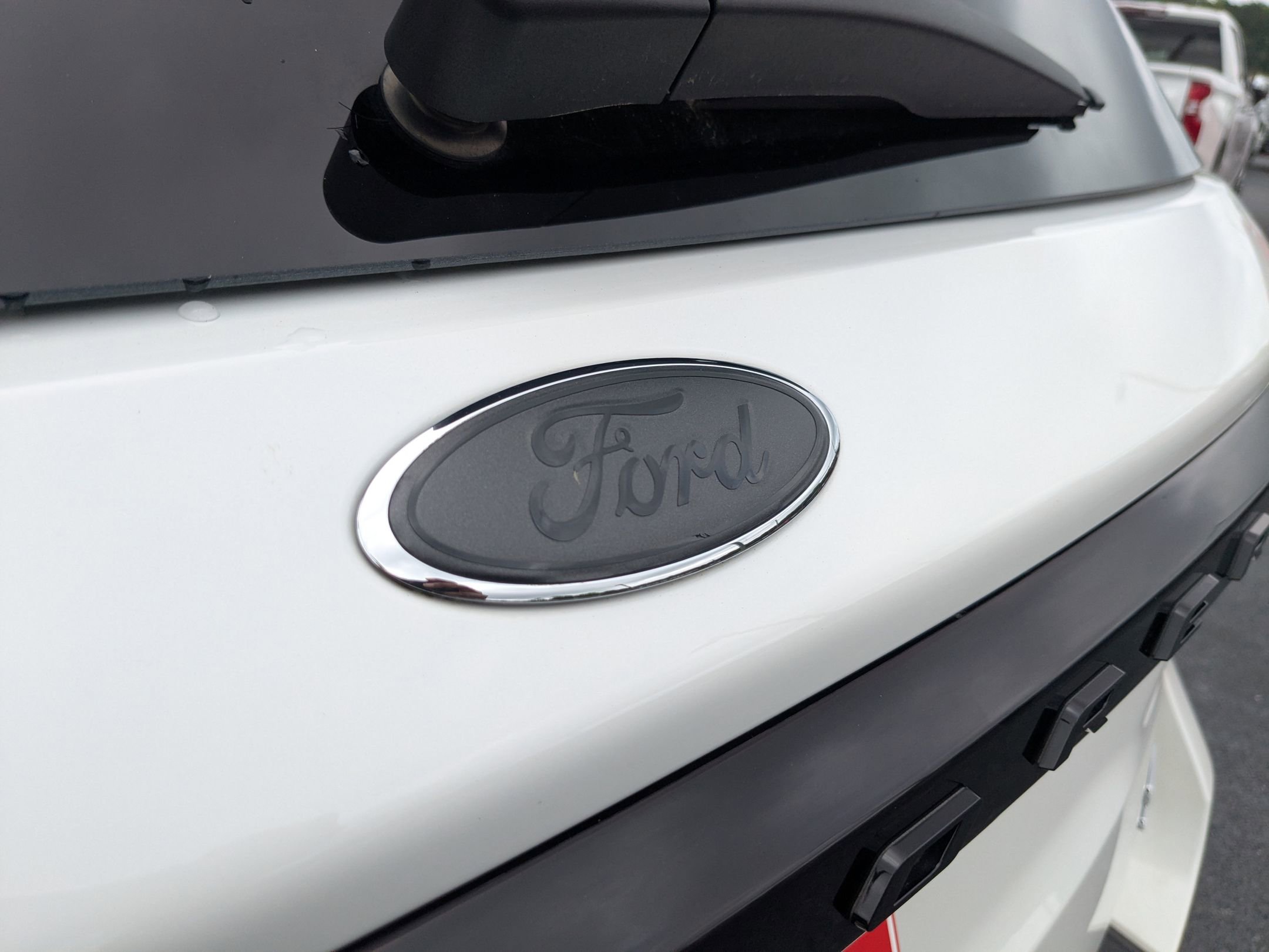 Used 2025 Ford Explorer ST image 31