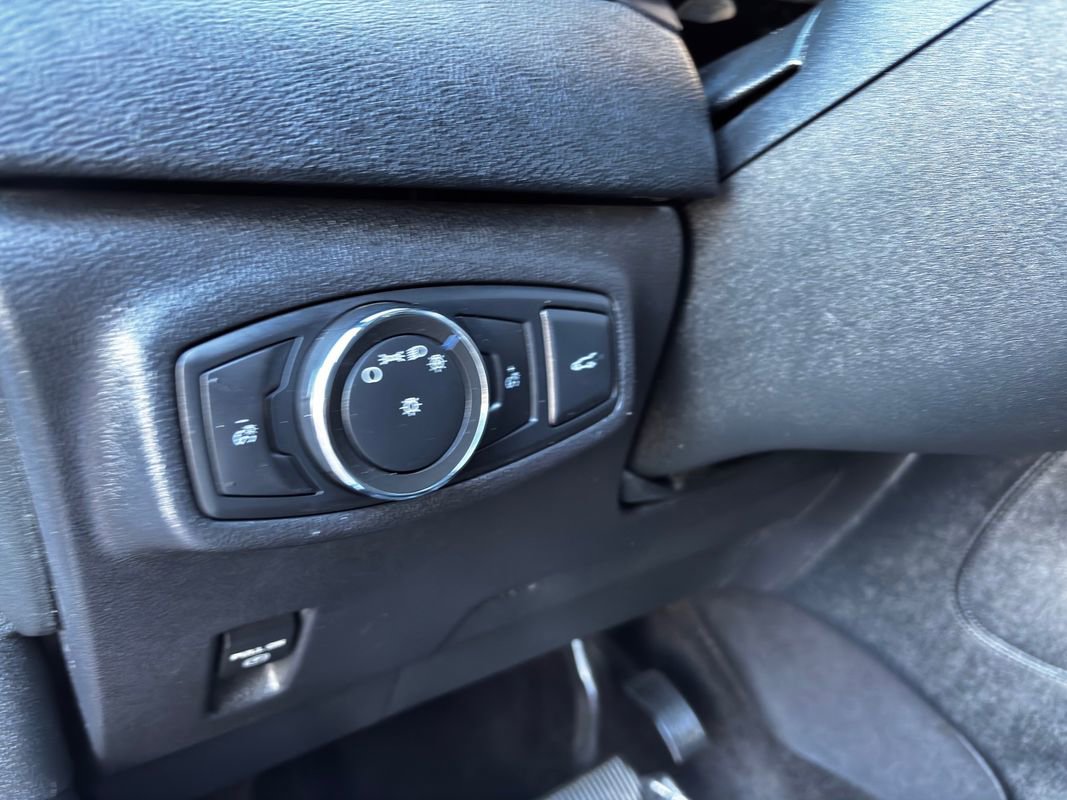 Used 2017 Lincoln MKC Premiere image 38