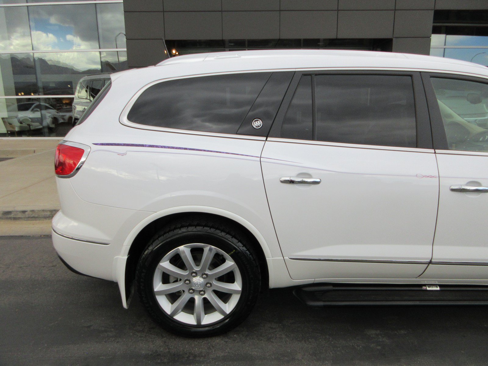 Used 2016 Buick Enclave Premium w/ Experience Buick Package AWD/4WD image 11