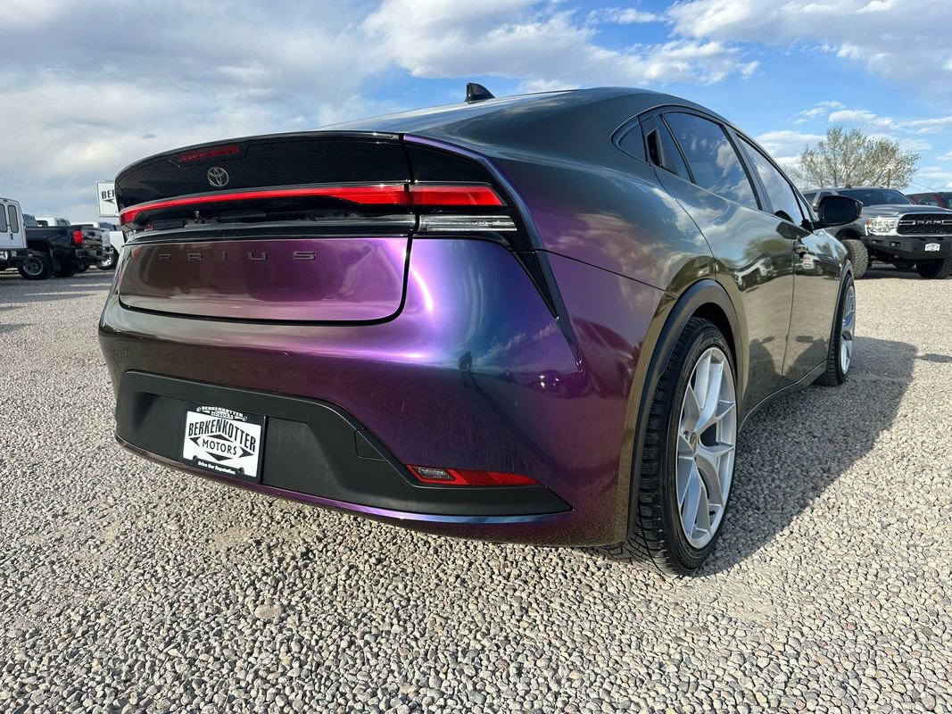 Used 2023 Toyota Prius LE image 9