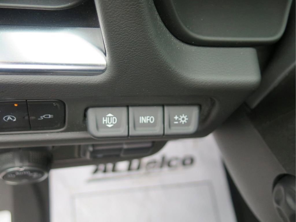 Used 2021 Chevrolet Tahoe Premier AWD/4WD image 12