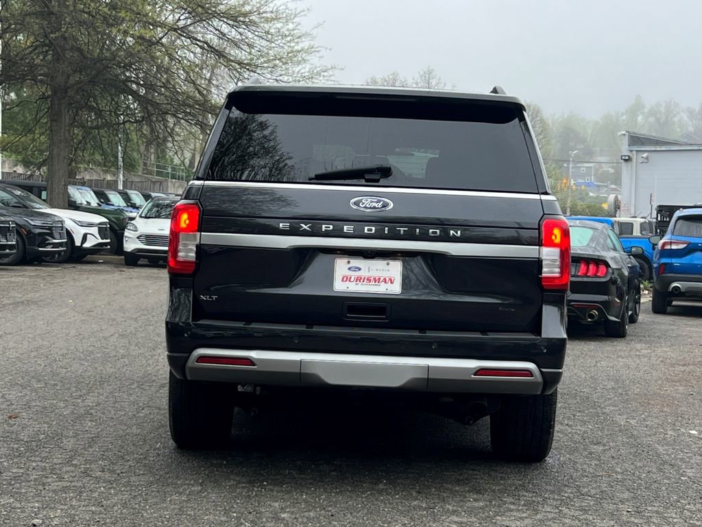 Used 2024 Ford Expedition XLT image 6