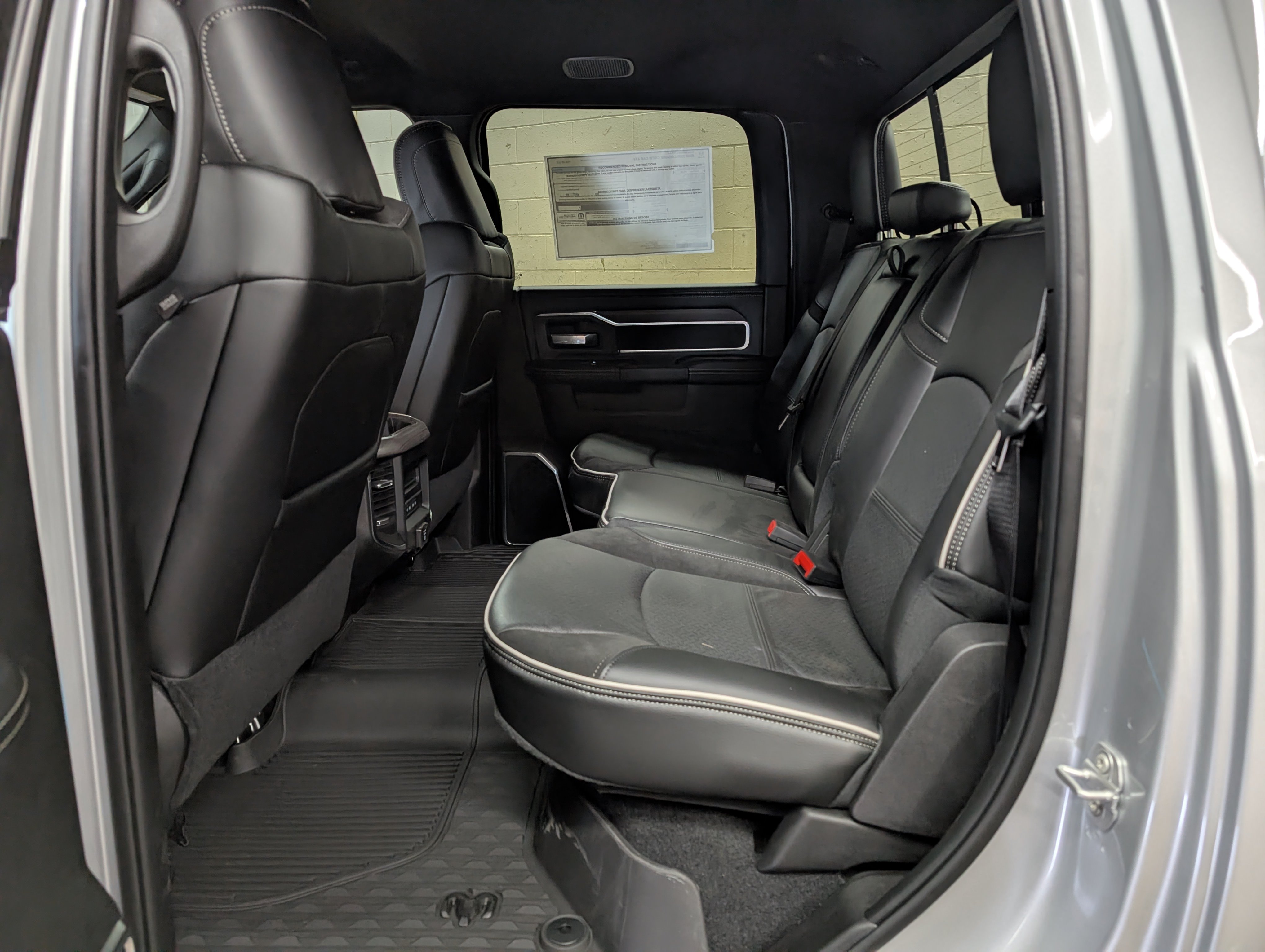 New 2026 RAM 3500 Laramie AWD/4WD image 13