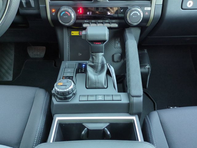 Used 2026 Toyota Tacoma TRD Off-Road w/ TRD Off Road Upgrade Package AWD/4WD image 19
