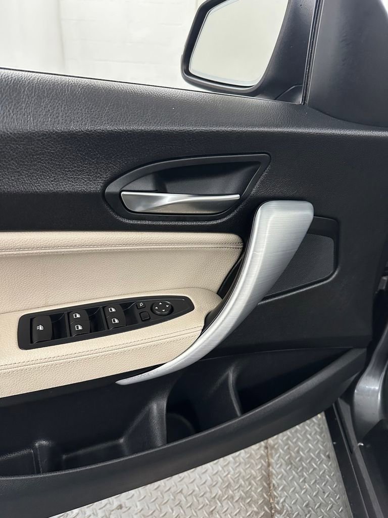 Used 2017 BMW 230i xDrive Convertible image 10