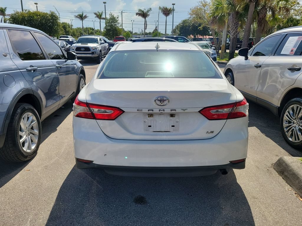 Used 2019 Toyota Camry LE FWD image 5