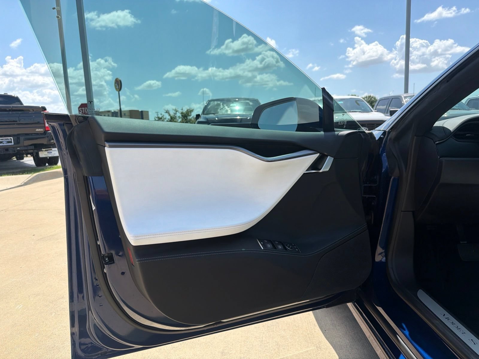 Used 2020 Tesla Model S Long Range AWD/4WD image 13