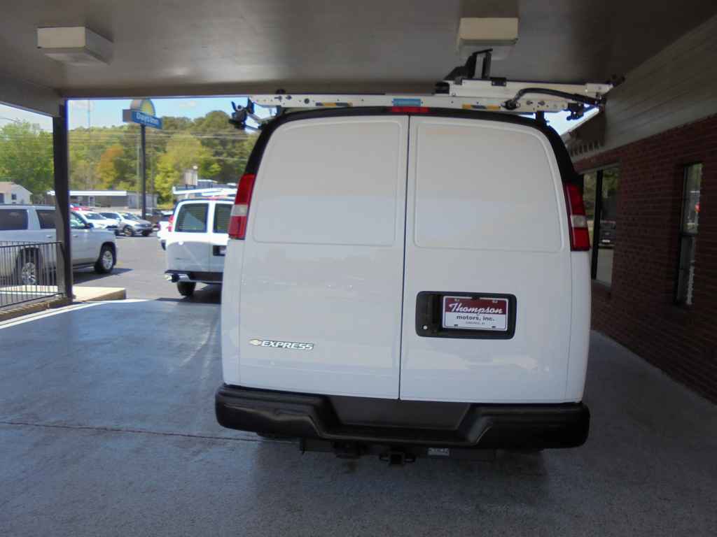 Used 2021 Chevrolet Express 2500 w/ Driver Convenience Package image 4