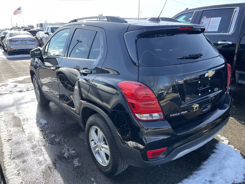 Used 2019 Chevrolet Trax LT w/ LT Convenience Package image 9