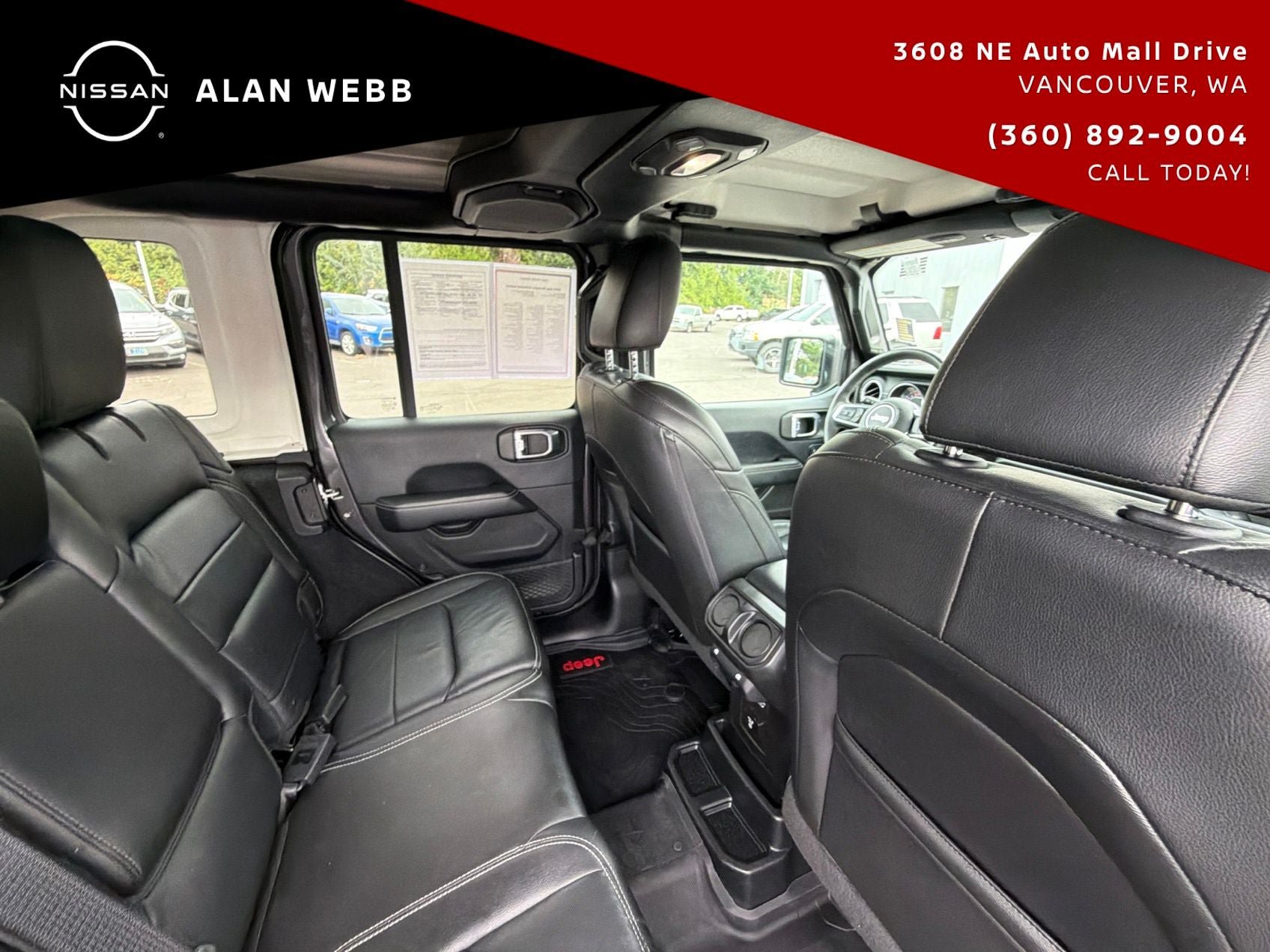 Used 2018 Jeep Wrangler Unlimited Sahara AWD/4WD image 24