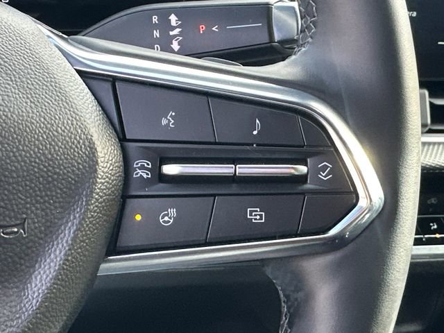 Used 2025 Chevrolet Equinox LT image 30