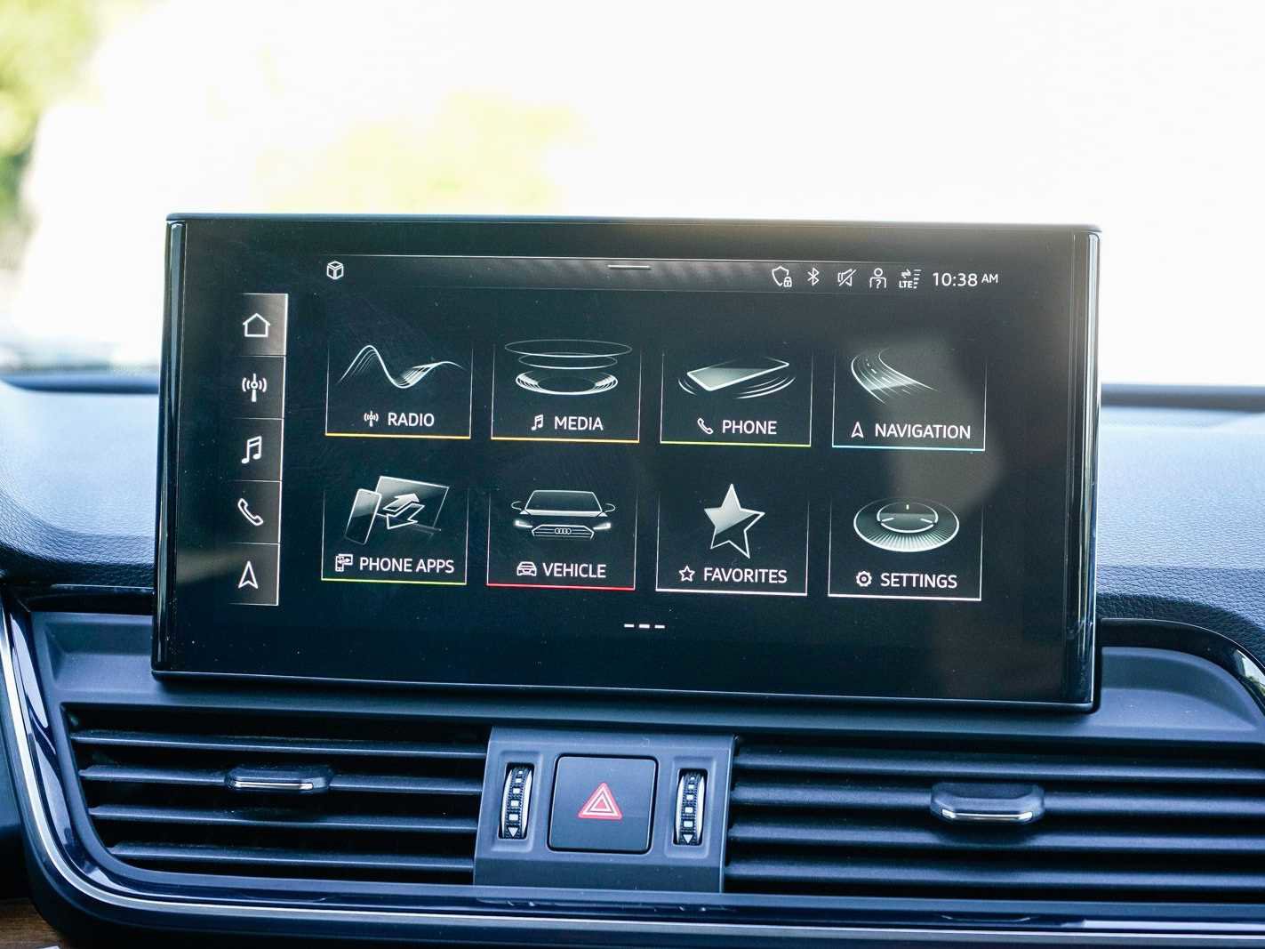 Used 2023 Audi Q5 2.0T Premium w/ Convenience Package image 14