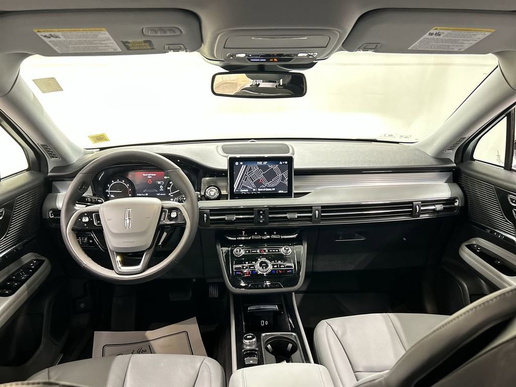 Used 2022 Lincoln Corsair Standard w/ Equipment Group 101A image 19