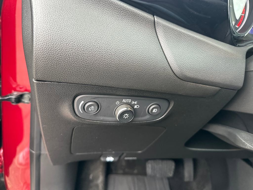 Certified 2020 Buick Encore GX Select image 17