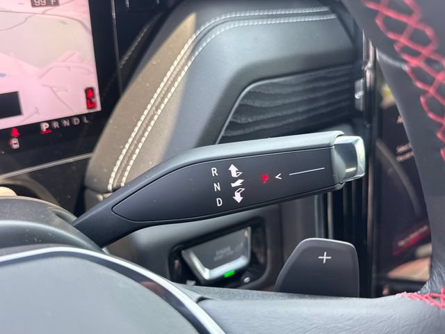 New 2026 GMC Yukon XL AT4 Ultimate AWD/4WD image 17