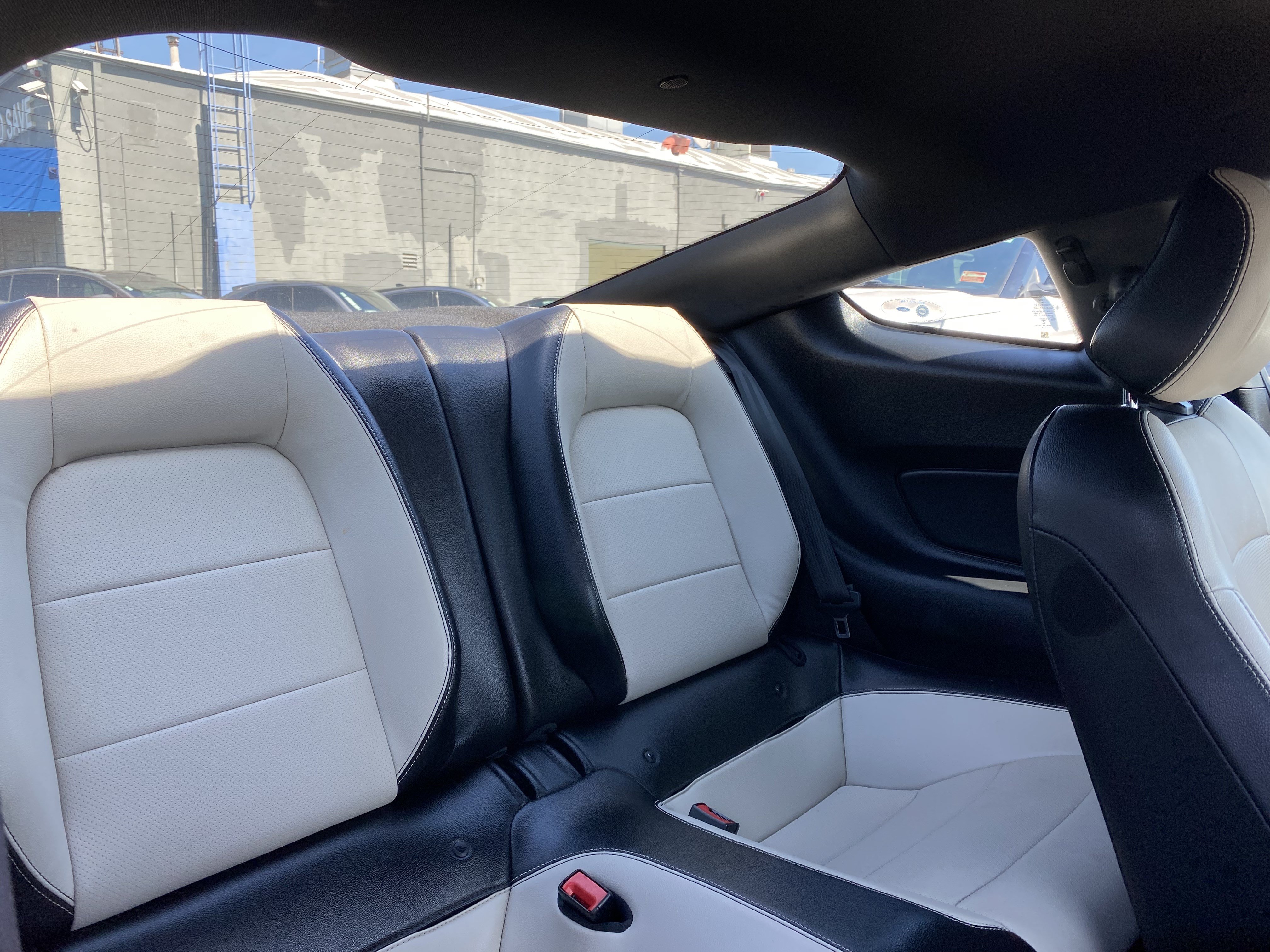 Used 2018 Ford Mustang Premium RWD image 19
